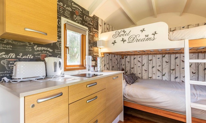 Trunch Cabina | Cheviot Shepherd Hut | a glamping shepherds hut perfect for a small family with children
