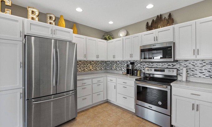 Owanka Casa | Cheyenne River Ranch 4BR Earth Sheltered Home with Hot Tub!