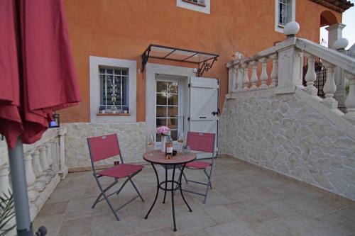 Brignoles Casa | Chez Amali - Élégant appartement de vacances en Provence avec terrasse