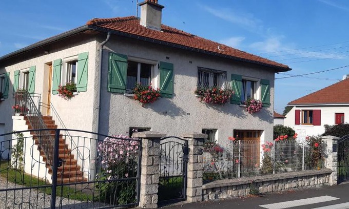 Verdun Cama Y Desayuno | Chez Evelyne chambre d'hôtes chez l'habitant