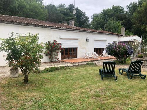 Mesnac Casa | Chez FIRMIN "Les Ombrages"