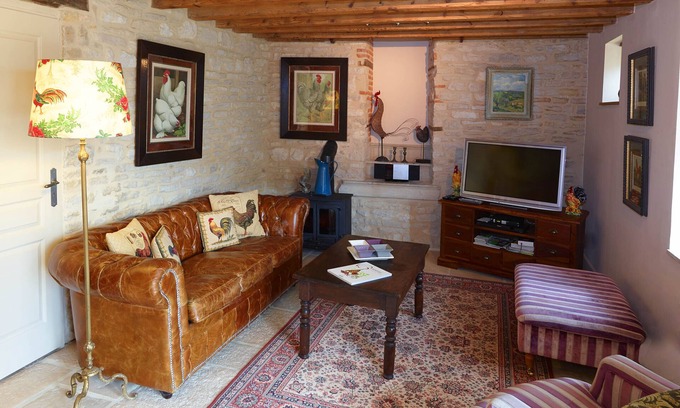 Meursault Apartamento | Chez Hall, La Grange, granero convertido 2bdr / 2bth lleno de encanto, Meursault