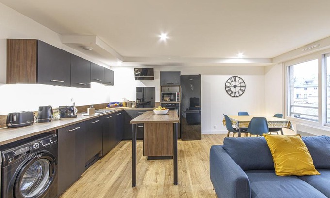 Laval Apartamento | Chez Marius - Appartement 3 chambres - Laval