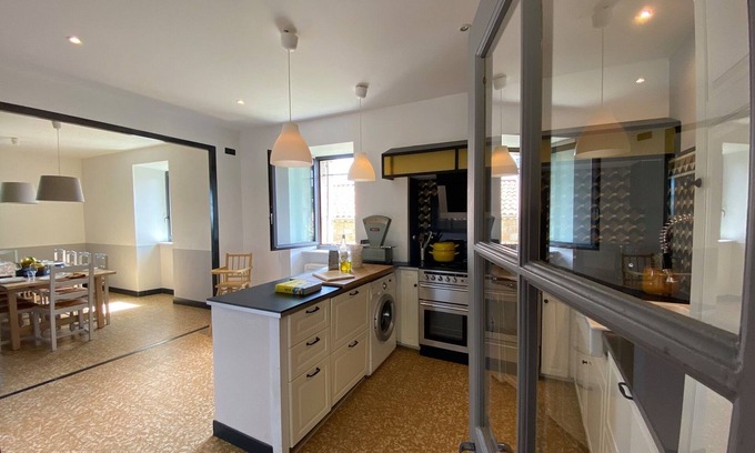 Sanilhac Casa | Chez Raymond, 10p, swimming pool, spa, billiards, table football