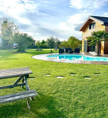 Flaxlanden Casa | Chez Seb et Lilou - Chalet Tiny House - piscine partagée - parking - proche Mulhouse