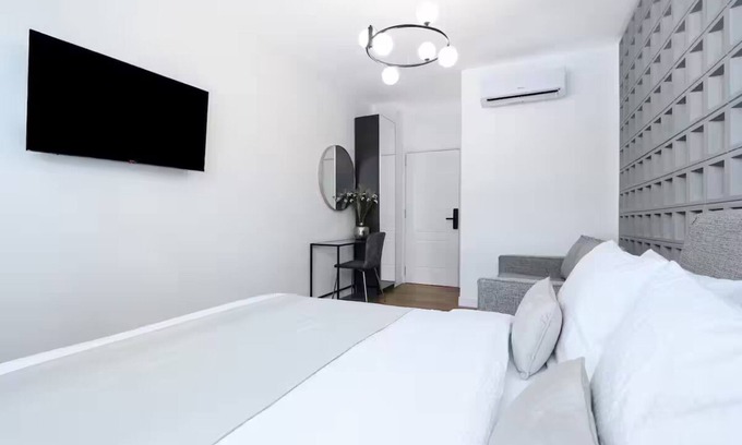 Skadarlija Apartamento | Chic 1-bedroom apartment with WiFi, AC in charming Beograd