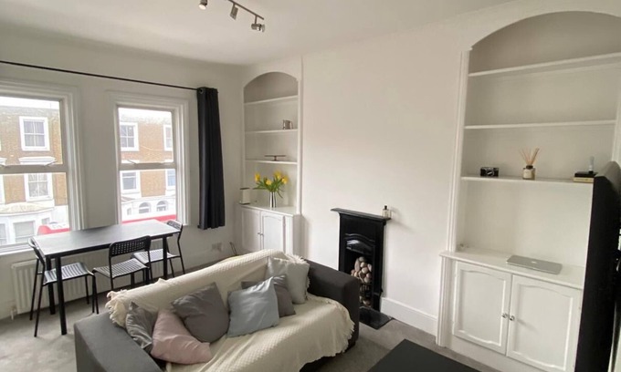 Parsons Green and Walham Apartamento | Chic 1 bedroom apartment in brilliant Fulham with AC