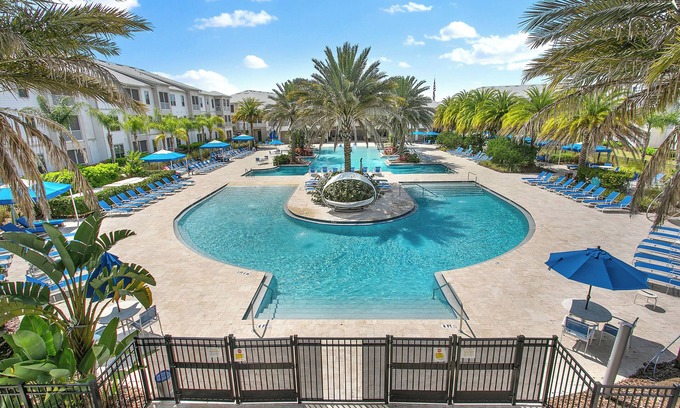 Southside Apartamento | Chic 2-bedroom apartment with AC, WiFi in vibrant Jacksonville