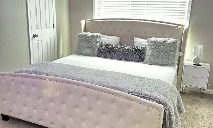 Marietta Apartamento | Chic 2-bedroom with fitness room, WiFi in delightful Marietta