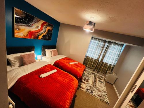 Luton Apartamento | Chic 2BR escape near Luton Airport&Train Stn, Whipsnade zoo, Contractors