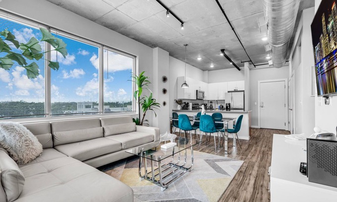 St. Petersburg - Clearwater Apartamento | Chic 2BR Getaway Walk to Breweries & Art Walk