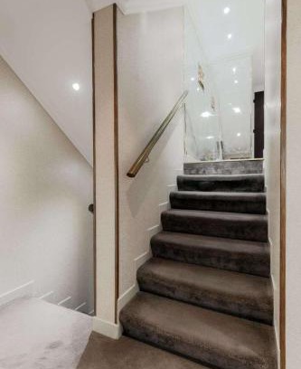 St. Johns Wood Apartamento | Chic 3BDR in Prime Central Location