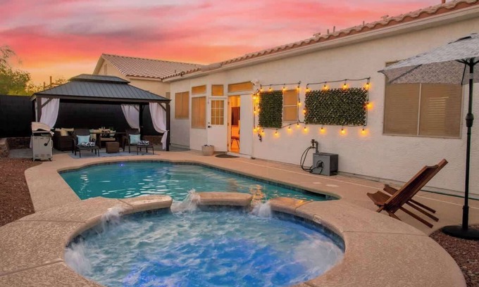 North Las Vegas Casa | Chic and Modern 3BD Home with Pool & Pool Table