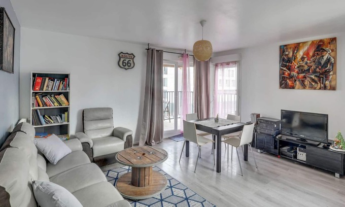 Orly Apartamento | Chic apart with parking southern Paris