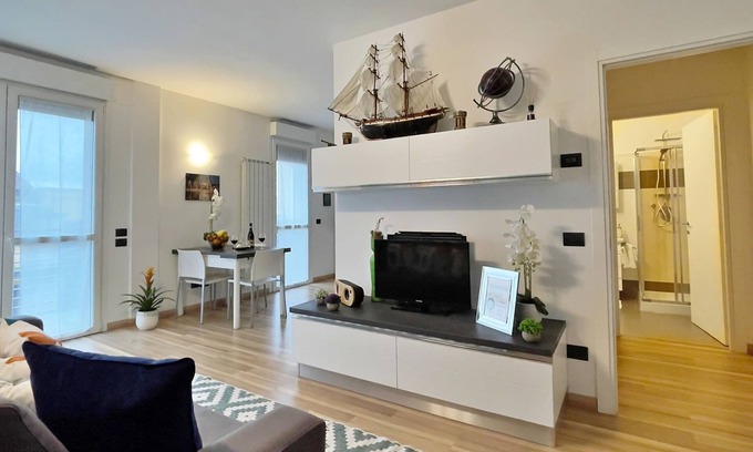 Bovisa Apartamento | Chic Apt Near Piazza Duomo, Milan