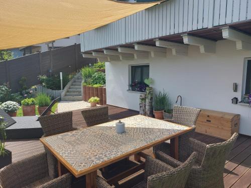 Niedermirsberg Apartamento | Chic Blick Die Ferienwohnung
