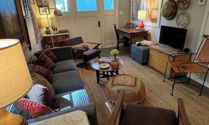Midtown Cabaña | Chic Central Gardens Carriage House in heart of midtown Memphis