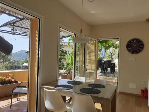 Seglia San Bernardo Casa | Chic Coastal Hill Escape