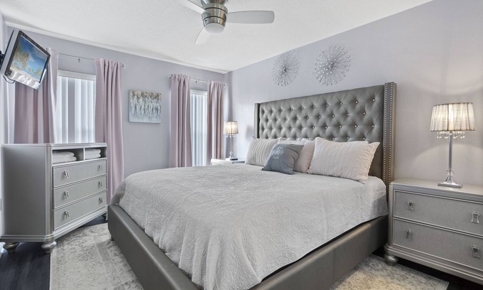 Lindfields Condominio | Chic & Comfortable ☺ Pool+Spa+Grill+Games!