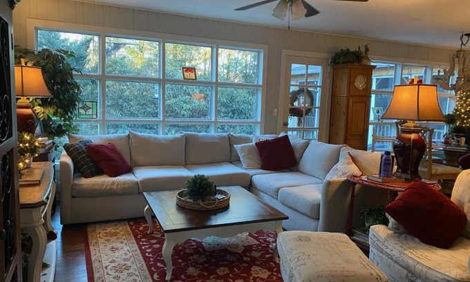 Highlands Hills Casa | Chic Cottage 1.7 miles to Downtown Highlands