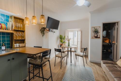 Setubal Apartamento | Chic Duplex in the heart of Setúbal
