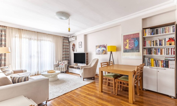 Esentepe Apartamento | Chic Flat 5 min to Kanyon Mall and Metro in Levent