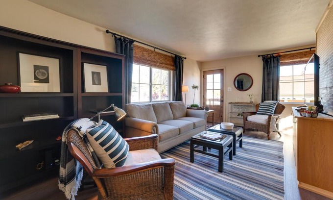 Harrison Casa | Chic Harrison Home Walk to Wilson State Park!