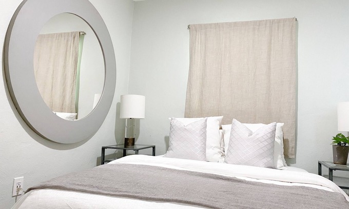 Tampa Casa | Chic Loft with 2 Bed & 1 Bathroom