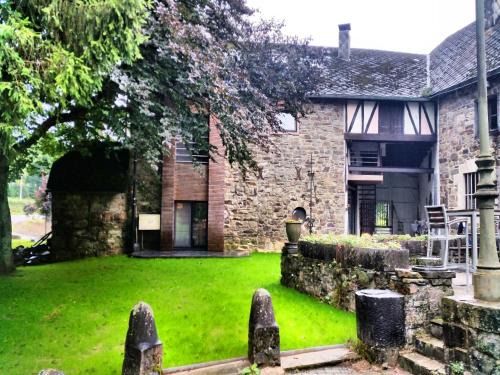 Robertville Casa | Chic Mansion in Robertville
