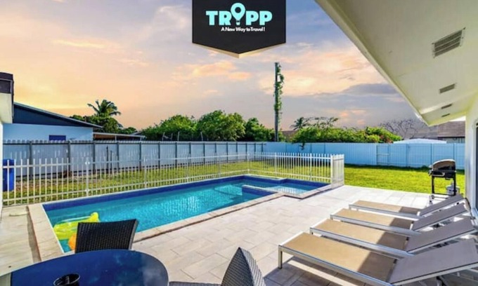 Palmetto Estates Casa | Chic Miami Private Pool Home