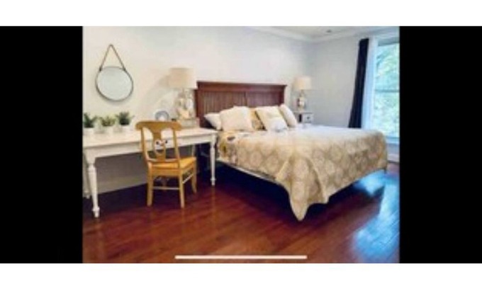 Annandale Condominio | Chic Mosaic District 2BR/1BA Condo pet friendly near DC w/pool