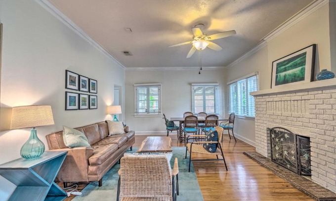 Ocala Casa | Chic Ocala Home with Yard about 1 Mi to Dtwn Square