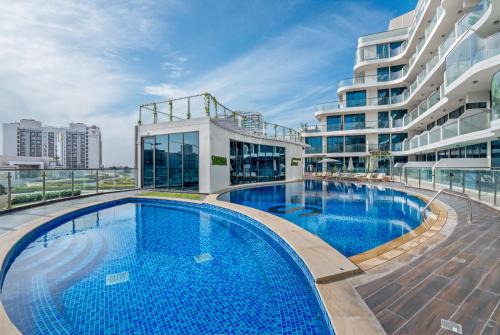 Al Barsha Apartamento | Chic One-Bed Haven w Pool & Gym Heart of Dubai