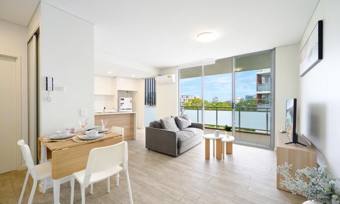 Warwick Farm Apartamento | Chic One-Bedroom Hideaway with Free Parking&Wi-Fi