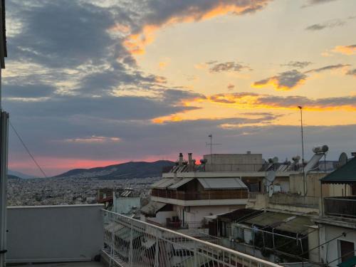 Kypseli Apartamento | Chic penthouse with stunning view