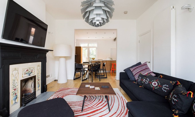 Notting Dale Casa | Chic Residence Architect Crafted
