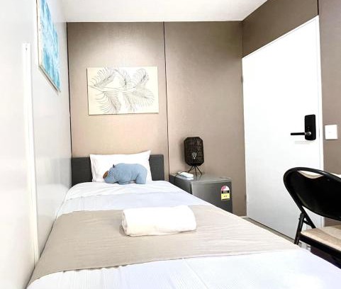 Pymble Casa | Chic Single Room - Convenient Spot at Pymble - Shared Bathroom