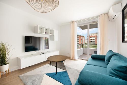 Fontaine-Bayonne-Cartoucherie Apartamento | Chic T2 avec Balcon et Parking - Zénith, Hippodrome