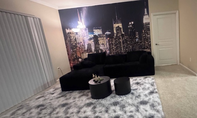 Valencia Apartamento | Chic two bedroom two bath SiX FLAGS..
