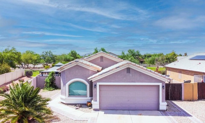Casa Grande Apartamento | Chic Villa - Pool, hot Tub, hammock, king Bed, wi-fi
