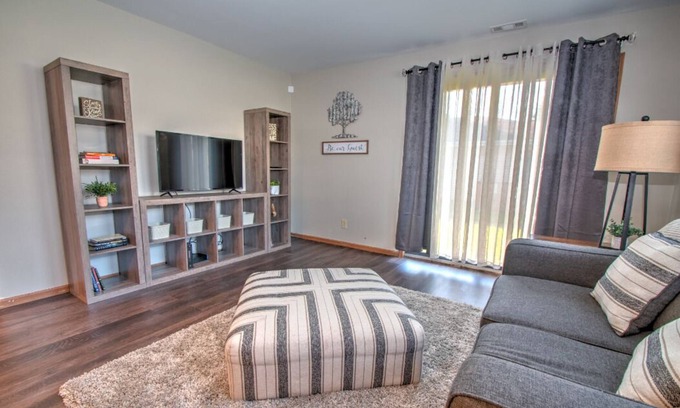 Merrillville Condominio | Fillmore · Chicagoland / Northwest Indiana Corporate Condo