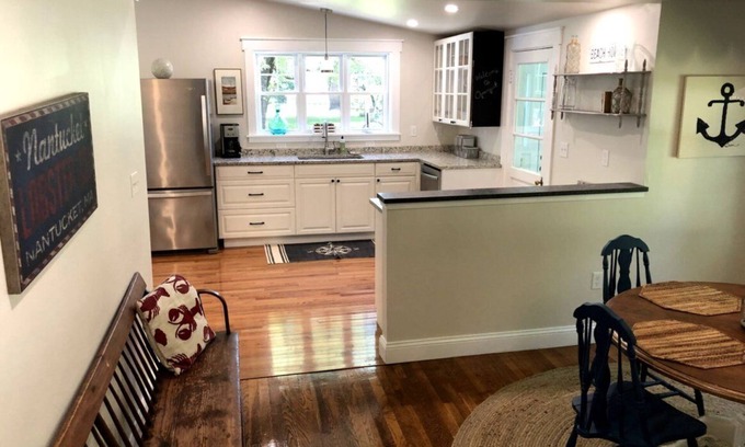 Ogunquit - Wells Condominio | Chicky's Place - Spacious Two Bedroom Condo- 15 min walk to Footbridge Beach