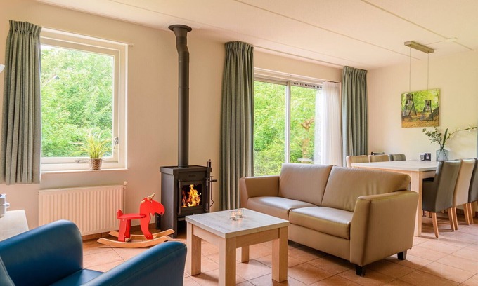 Hoogersmilde Cabaña | Child-friendly bungalow for 6 persons