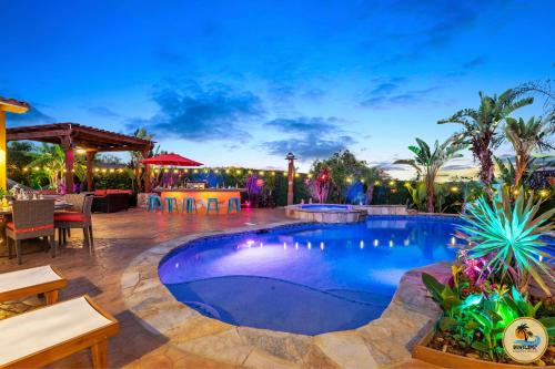 Linda Vista Casa | Chill Tulum Vibes 5BR Retreat with Pool, Spa, Games!