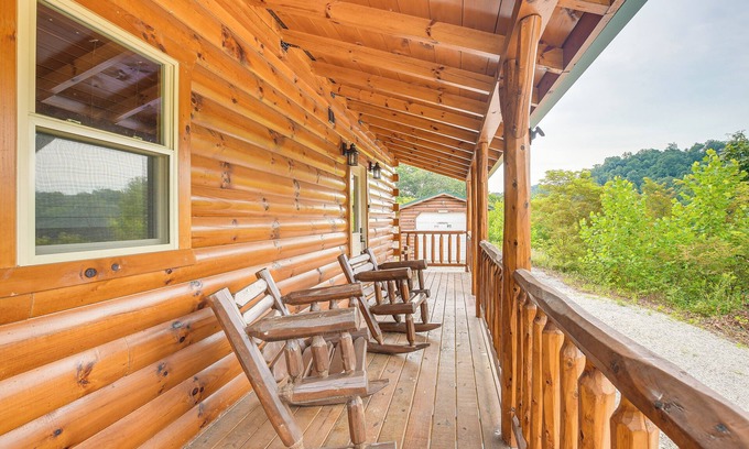 Chillicothe Cabina | Chillicothe Cabin Near Hocking Hills State Park!