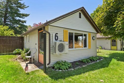 Chippewa Lake Casa | Chippewa Bluffs Resort Combined 3BR 3BA Cabins