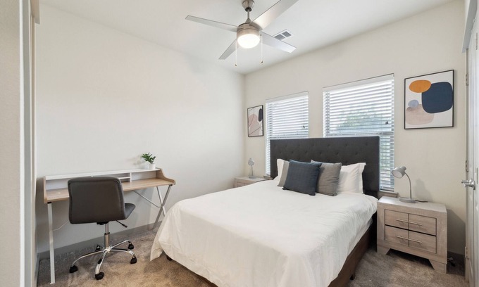Cleburne Apartamento | Chisholm Trace 422 I Comfy 2 bed 2 Bath