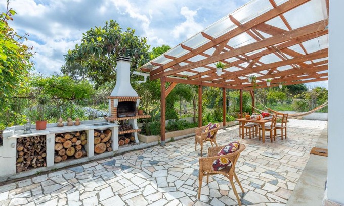 Santo Estevao Apartamento | Chitaka's Organic Farmhouse in Ribatejo