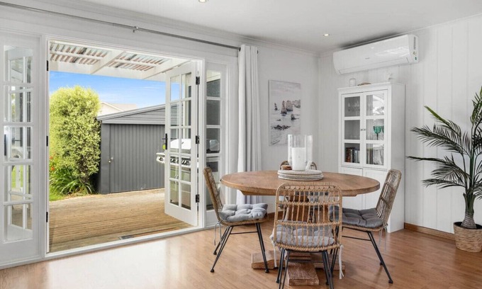 Hayborough Casa | Chiton Beach Retreat