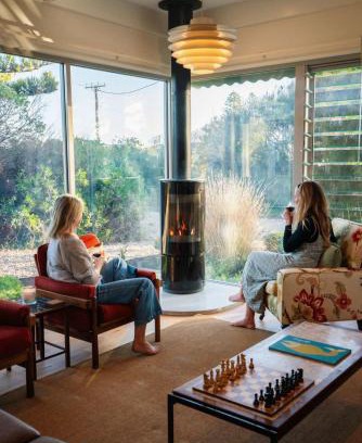 Hayborough Casa | Chiton Cottage by the Sea - Fire - Pets - Bikes